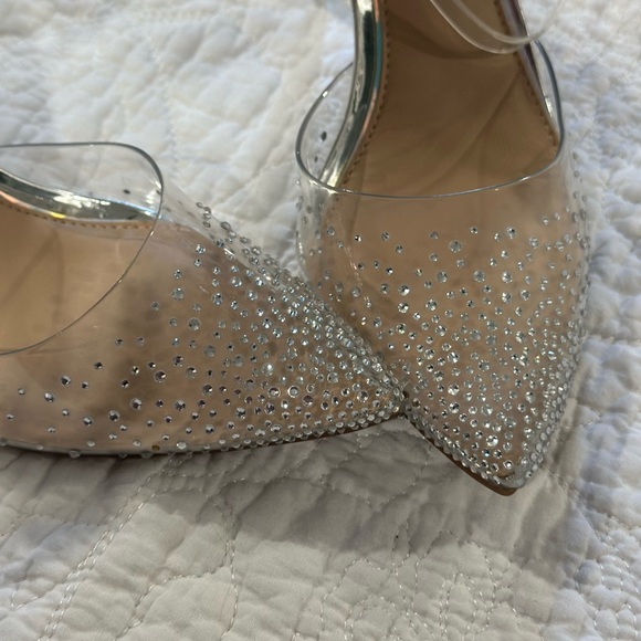 NWOT Gianni Bini Clear Block Heels with Rhinestones - Size 8.5 Bride/prom - Picture 7 of 9
